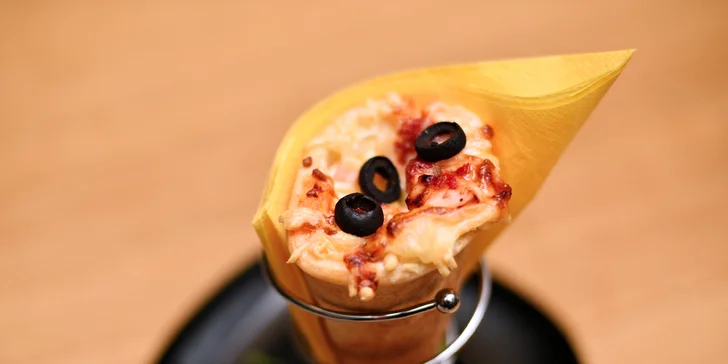 Originální pizza kornout i s orientálním čajem pro 1 či 2 osoby