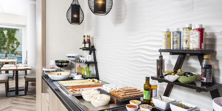 Poznejte Budapešť: moderní 4* hotel v centru, snídaně a neomezeně sauna