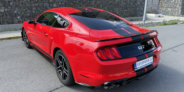 Zapůjčení Fordu Mustang GT Shelby paket na 6, 12 či 24 hodin
