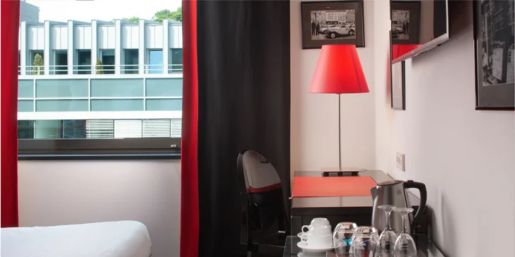 Dovolená v Praze: moderní hotel na Smíchově, snídaně i terasa ve vnitrobloku