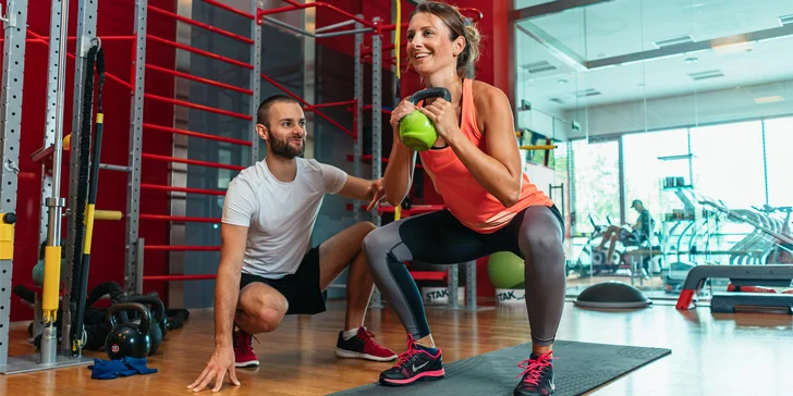 Moderní sportovní H centrum: vstup do posilovny, na tenis či badminton
