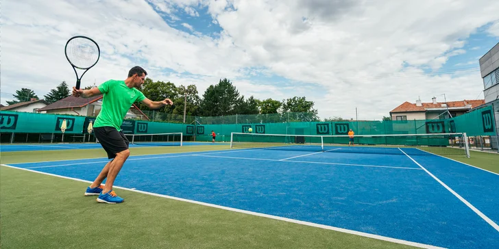 Moderní sportovní H centrum: vstup do posilovny, na tenis či badminton