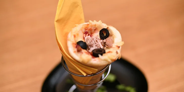 Originální pizza kornout i s orientálním čajem pro 1 či 2 osoby