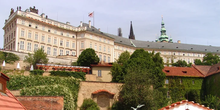 Pobyt přímo pod Pražským hradem: 1–8 nocí v luxusním pokoji, snídaně formou teplého i studeného bufetu