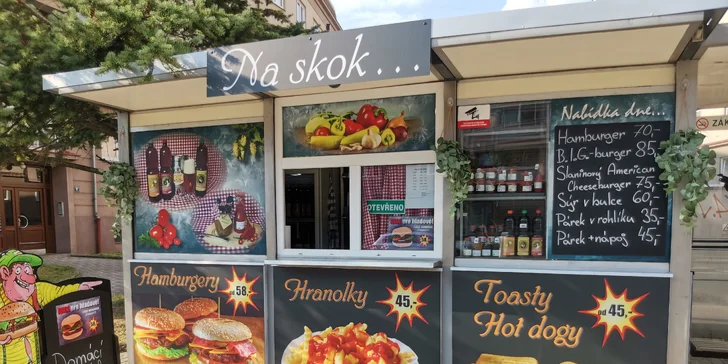 Hranolky nebo hovězí burger a domácí limonáda na odnos s sebou