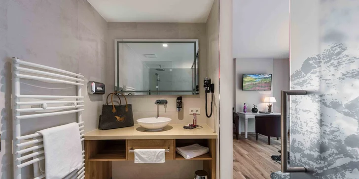Zimní dovolená v Rakousku: 4* hotel se snídaní či polopenzí a volný vstup do wellness centra
