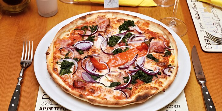 Itálie na Staroměstském náměstí: libovolná pizza nebo těstoviny