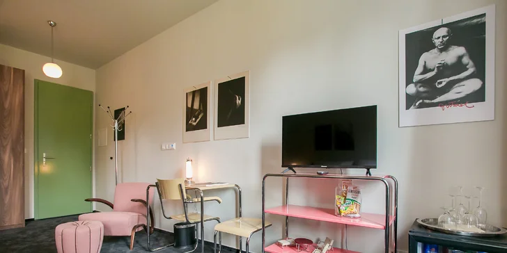 Unikátní ubytování se snídaní na východě Čech: zrenovovaný hotel, 6 designových pokojů, každý je originál