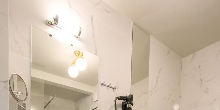 Unikátní ubytování se snídaní na východě Čech: zrenovovaný hotel, 6 designových pokojů, každý je originál