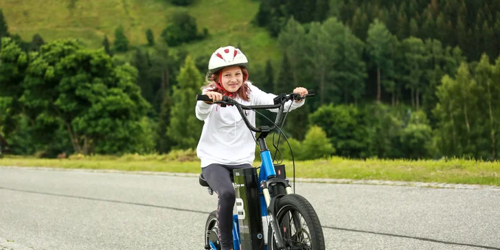 Poznejte Krkonoše z jiného úhlu: zapůjčení elektrické koloběžky nebo kola FATeBIKE