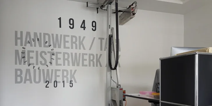 Odolný WallTisk na stěny: Obraz či logo v interiéru nebo exteriéru