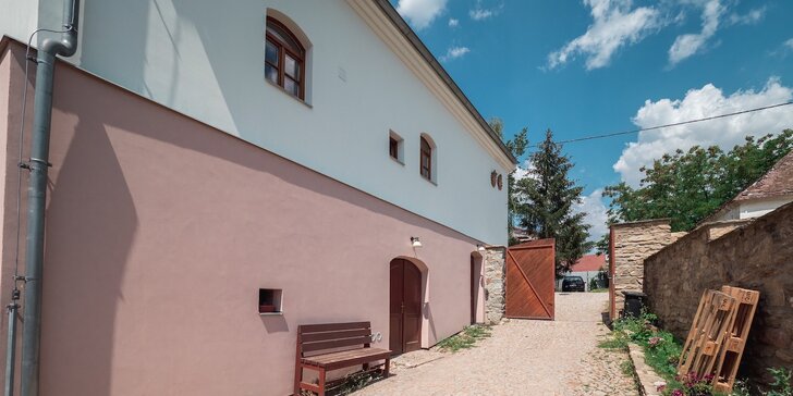 Pobyt ve vinařské uličce v srdci jižní Moravy pro 2–6 osob, ubytování v nově zrekonstruovaném apartmánu