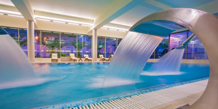 Pobyt v luxusním 5* hotelu v Karlových Varech: neomezený wellness a snídaně či polopenze