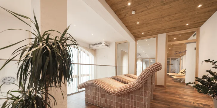 Na výlety do Rakouska: 3* hotel ve výšce 2315 m, u jezera a ledovce, polopenze+, wellness, děti do 12 let zdarma