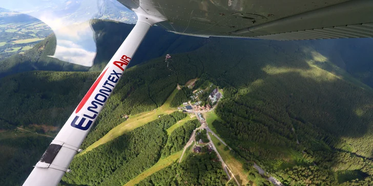 Ukázkový romantický let Cessnou při západu slunce: 30 nebo 60 min. až pro 3 osoby