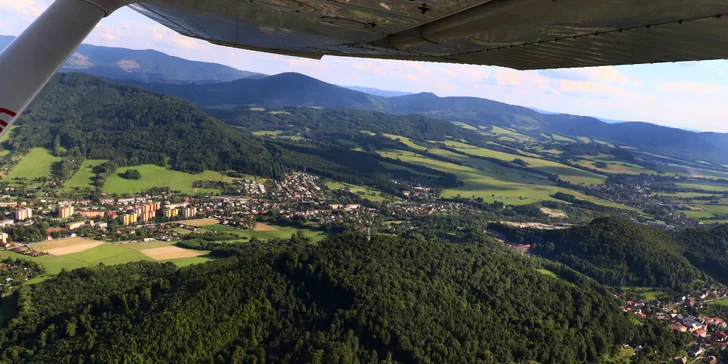 Ukázkový romantický let Cessnou při západu slunce: 30 nebo 60 min. až pro 3 osoby