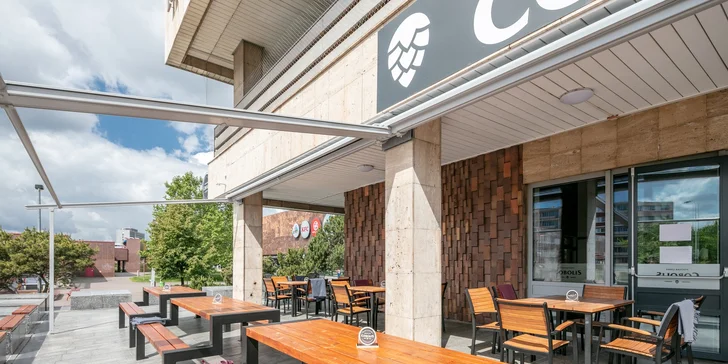 Prohlídka pivovaru Cobolis Ládví pro 2 osoby: ochutnávka piv, pivo domů i večeře v restauraci