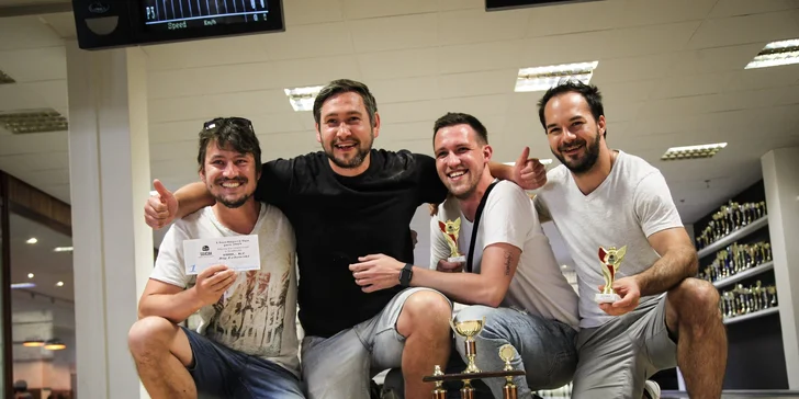 S partou za zábavou: 1 nebo 2 hodiny bowlingu až pro 6 hráčů
