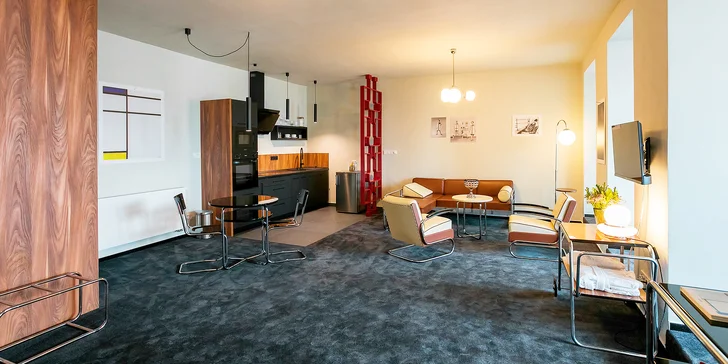 Unikátní ubytování se snídaní na východě Čech: zrenovovaný hotel, 6 designových pokojů, každý je originál