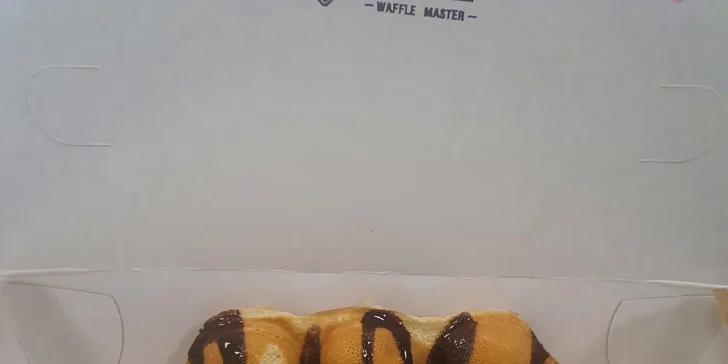 Sladká bubble waffle se 3 druhy zdobení podle výběru i s frappé či limonádou