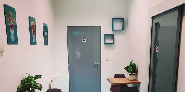 Sladká bubble waffle se 3 druhy zdobení podle výběru i s frappé či limonádou