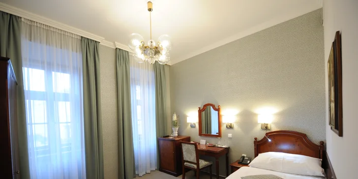 Pobyt se snídaní v Teplicích: elegantní 4* hotel v samém centru lázeňského města