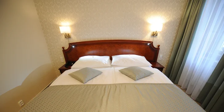 Pobyt se snídaní v Teplicích: elegantní 4* hotel v samém centru lázeňského města