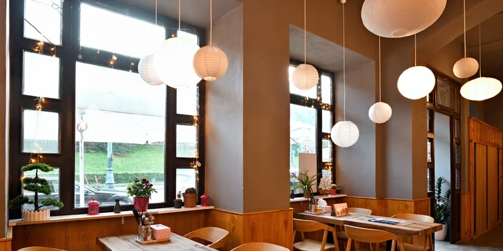 Osvěžující bubble tea dle výběru přímo na Újezdě: ovocný, mléčný i kombinace