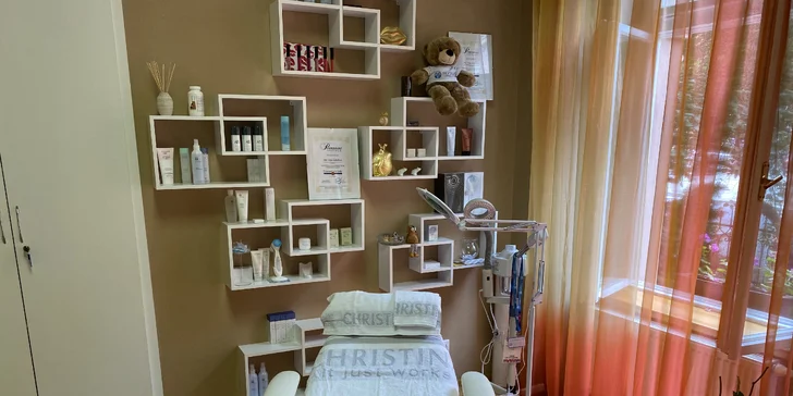 Perfektní vzhled: make-up obočí vláskovou technikou
