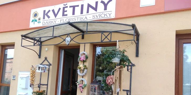 Kytice až 30 rudých růží, možno i s věnováním a rozvozem