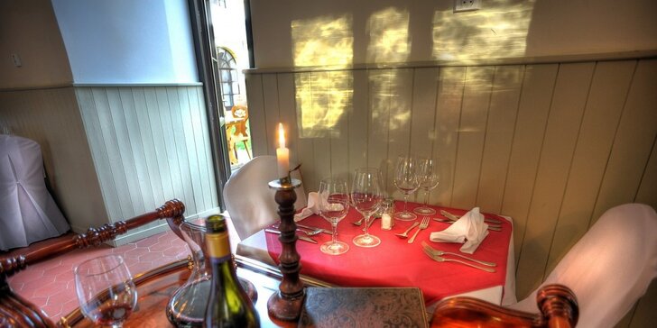 Romantika a skvělé jídlo pro dva v Chateau Hostačov