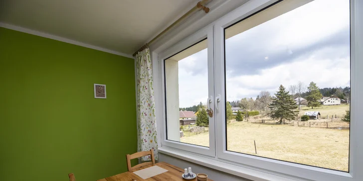 Dovolená v srdci Šumavy: Moderní apartmán pro pár nebo rodinu