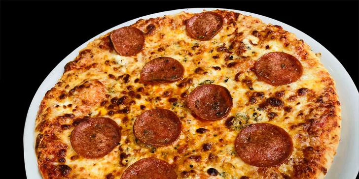 Pizza o průměru 32 cm podle výběru z 11 druhů, možnost posezení i odnosu