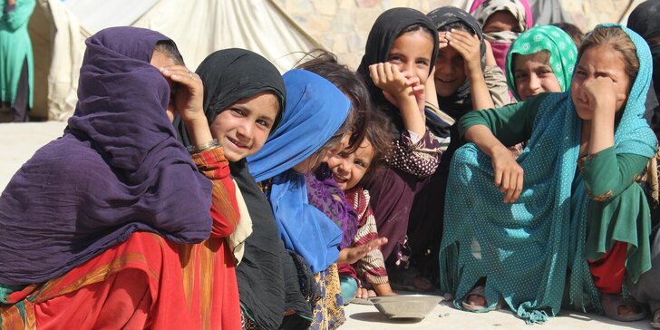 Pomozte s UNICEF dětem a rodinám v Afghánistánu: zajištění pitné vody, mýdel i zdravotního materiálu