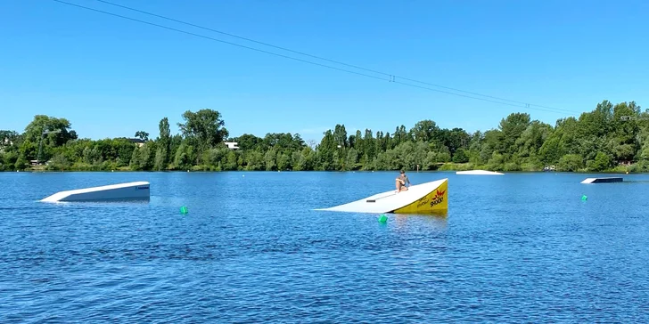 Wakeboarding pro začátečníky i pokročilé na 1 hod. i celý den
