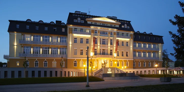 4* pobyt ve Františkových Lázních: nádherný hotel, procedury, wellness a jídlo