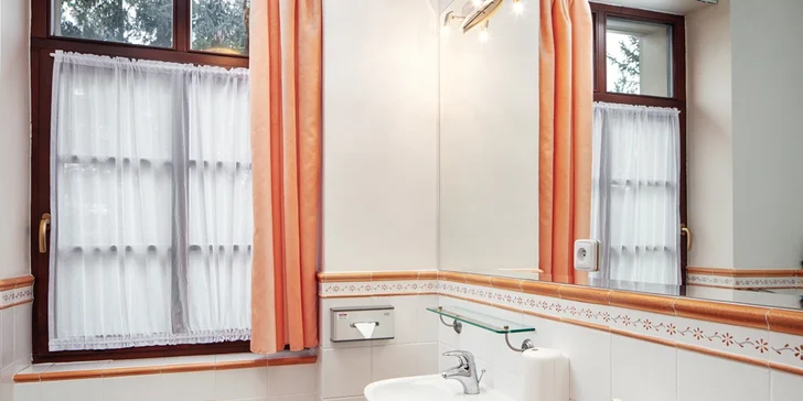 Pobyt u Adršpašsko-teplických skal: pokoj či apartmán a snídaně
