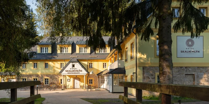 Za krásami Adršpachu: pobyt v historické budově mlýna z 18. století se snídaní