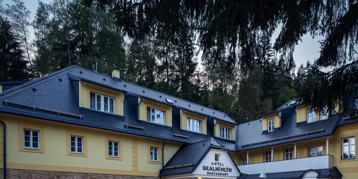 Za krásami Adršpachu: pobyt v historické budově mlýna z 18. století se snídaní