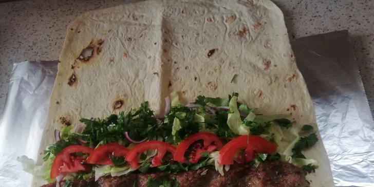 Lula kebab na uhlí: specialita z mletého masa i s opečenými bramborami pro 1 či 2 osoby