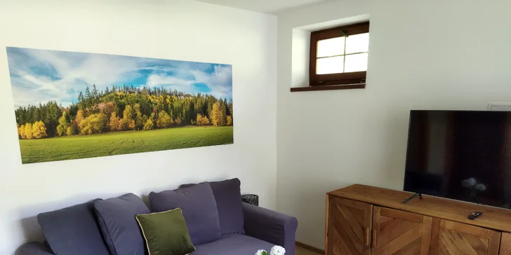 Nový penzion na Broumovsku: pokoje či apartmán s terasou, privátní wellness i venkovní bazén, snídaně
