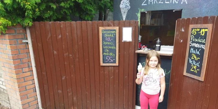 Letní osvěžení: Točená domácí zmrzlina nebo ledová káva či limonáda na Proseku