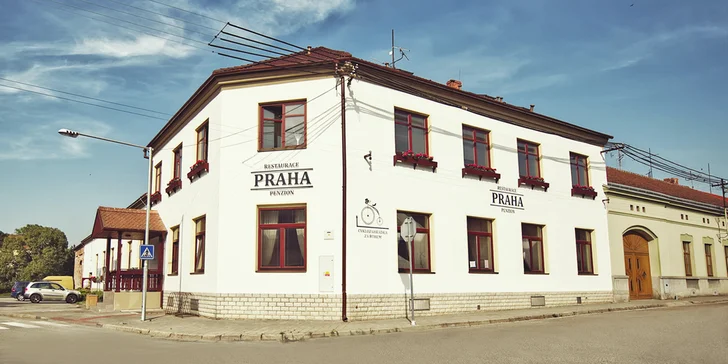 Pro vinaře, cyklisty a milovníky Moravy: penzion na úpatí Pálavy, polopenze, sleva na vstup do Aqualandu