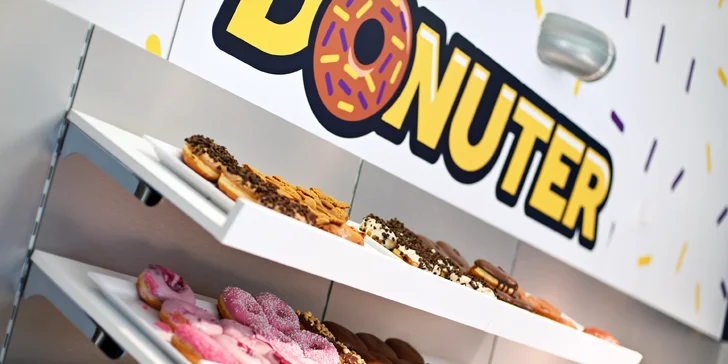 2–12 donutů dle výběru z Donuter Donuts: 21 příchutí s mňamózní polevou, posypem i náplní