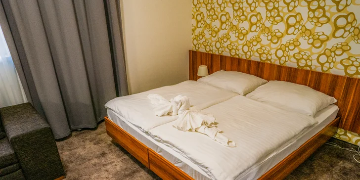 Rodinný i adrenalinový pobyt hned u Slovakia Ringu: polopenze, wellness i jízdy na motokárách