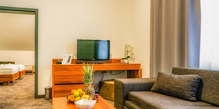 Rodinný i adrenalinový pobyt hned u Slovakia Ringu: polopenze, wellness i jízdy na motokárách