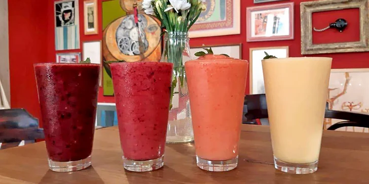 Ledové smoothie dle výběru pro jednoho i dva: v kavárně či s sebou