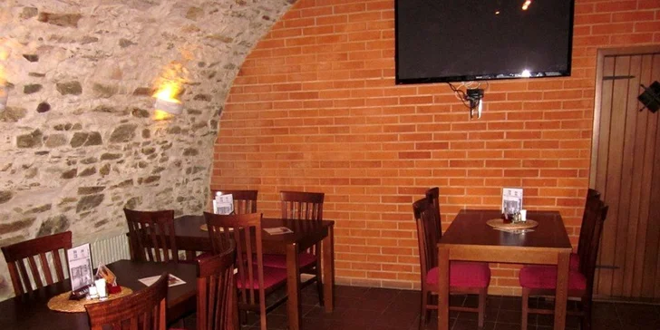Vynikající koleno či tatarák v Mikulovské vinárně