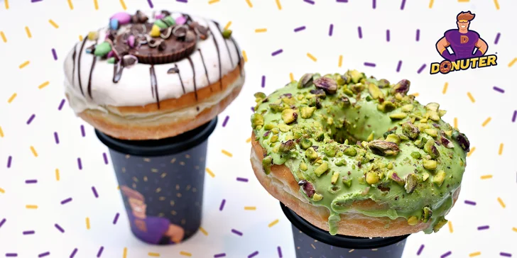 1 či 2 donuty dle výběru a káva z Donuter Donuts: 26 příchutí s mňamózní polevou, posypem i náplní