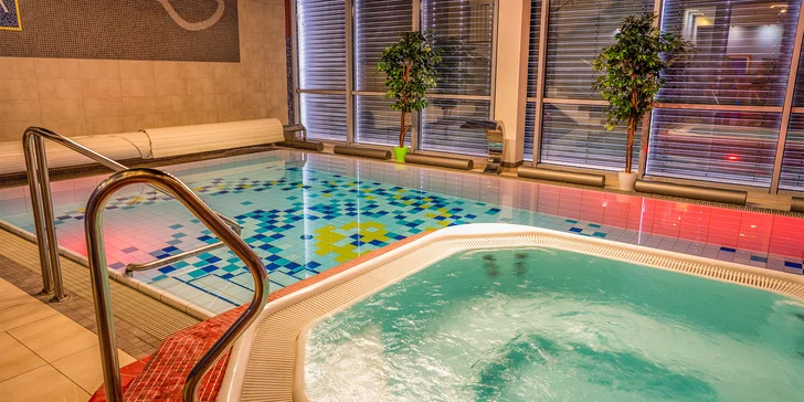 Rodinný i adrenalinový pobyt hned u Slovakia Ringu: polopenze, wellness i jízdy na motokárách
